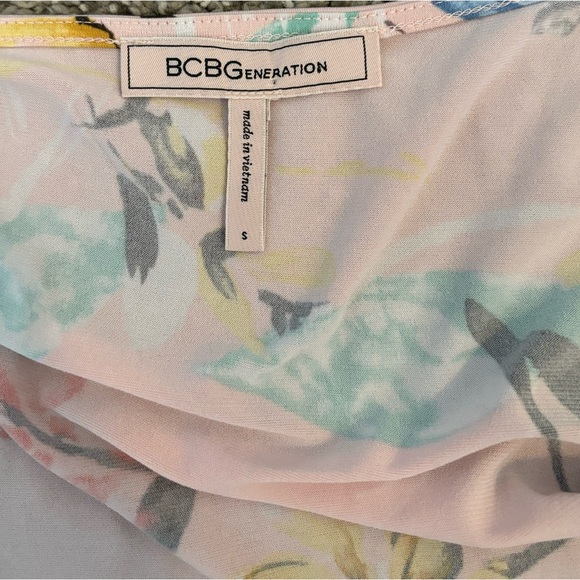 BCBGENERATION Floral Wrap Dress - Picture 10 of 11